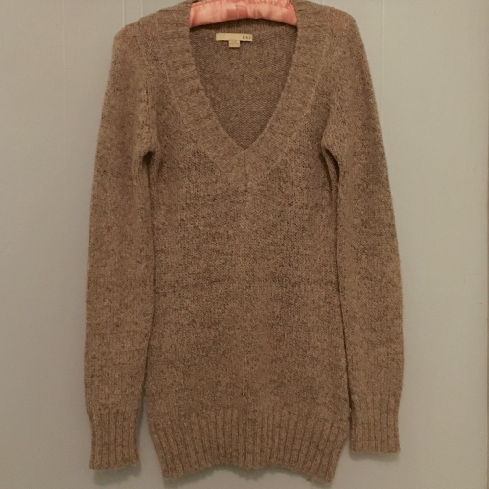 Women’s Forever 21 Long V-Neck Sweater